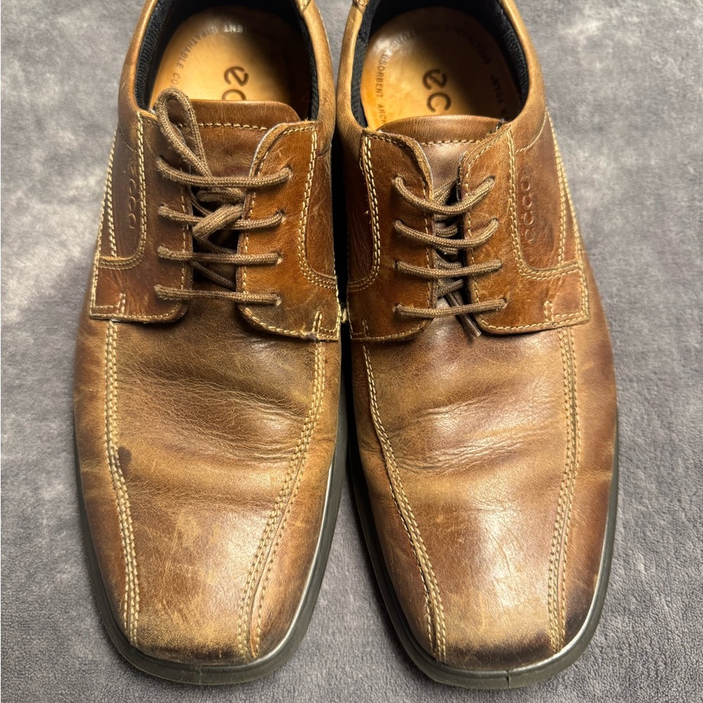 Men’s Ecco Shoes Size 10